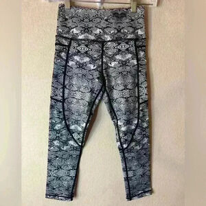Zyia Light n Tight Snakeskin Print Leggings Sz 0 NWOT